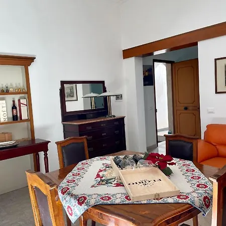 Appartement Calici Di - Via Roma 73 *